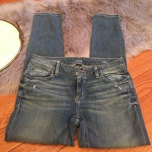 A.N.A Skinny boyfriend distressed jeans SIZE 6 Ana